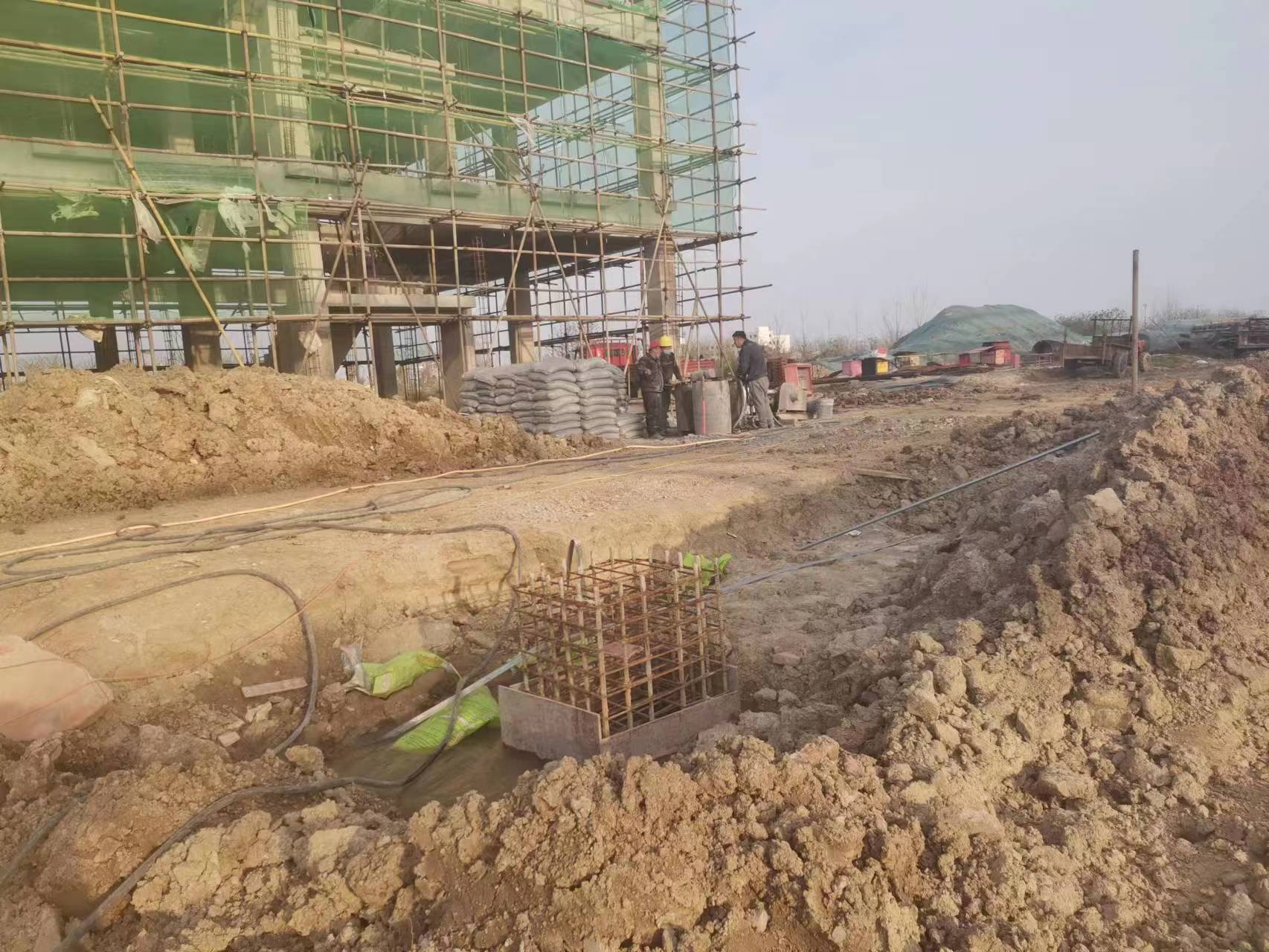 道里当桥梁出现裂缝的时候应该及时加固修补